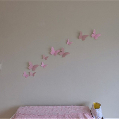 Behang muursticker 3d vlinders  licht roze en oud roze.