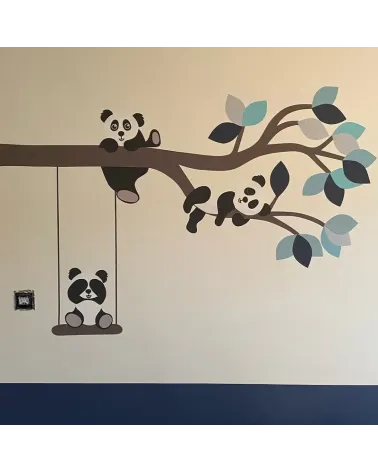 Behang (muur)sticker Sierlijke panda tak met schommel