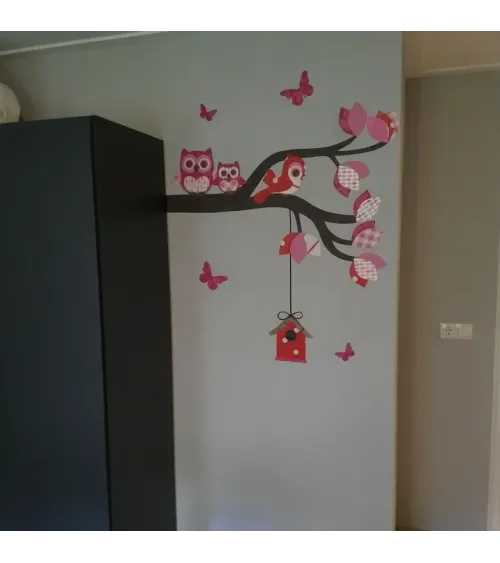 Behangsticker babykamer Sierlijke uilentak - fel roze/rood