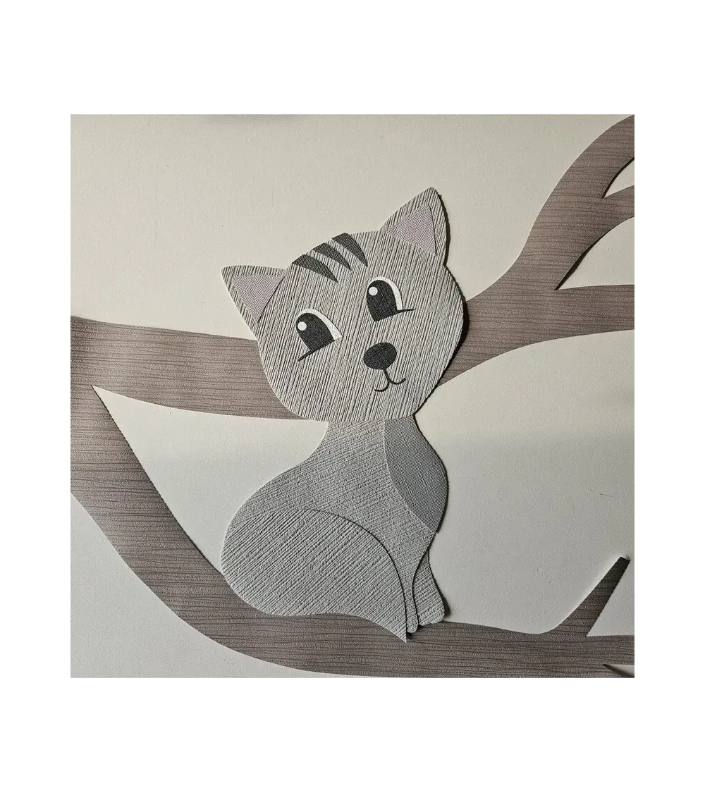 Behangsticker zittende poes op tak.