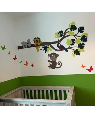 Jungle behangsticker vrolijke babykamer appeltjesgroen, oranje, rood.