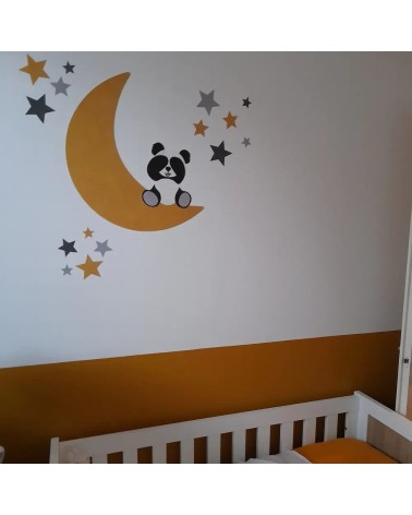 Behangsticker zittende pandabeer op de maan okergeel.