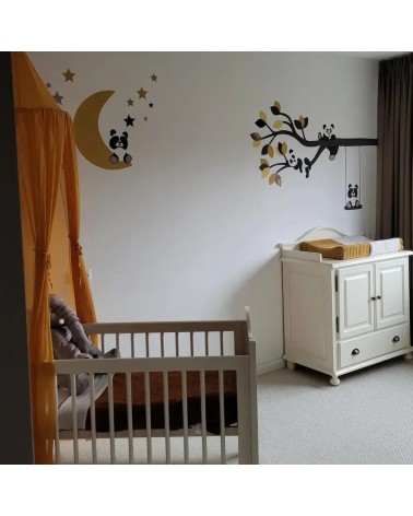 Combi deal set behangstickers babykamer tak met panda's en panda op de maan okergeel.