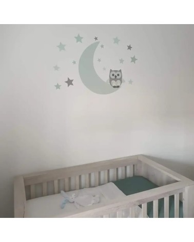 Muursticker uil op de maan met sterren mintgroen.
