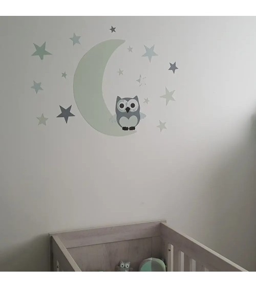 Behang sticker babykamer uiltje op de maan met sterren in mintgroen en okergeel.