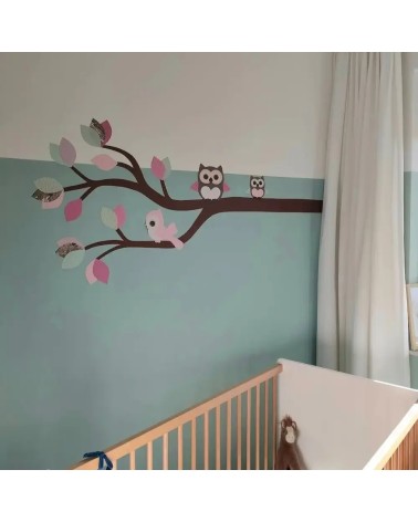 Behangsticker meisjes babykamer tak met uiltjes in roze en mintgroen.