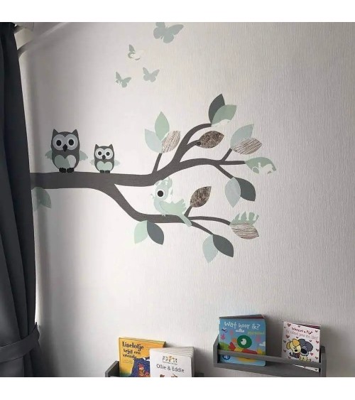 Behangsticker babykamer tak met uiltjes mintgroen.