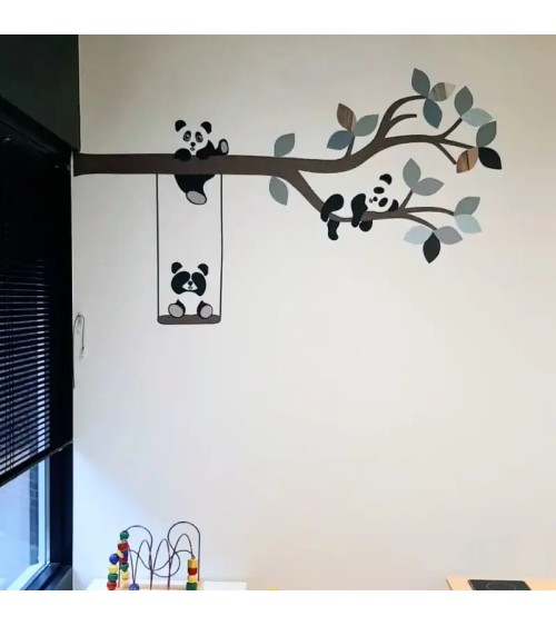 oud groene tak met pandaberen muurdecoratie babykamer.