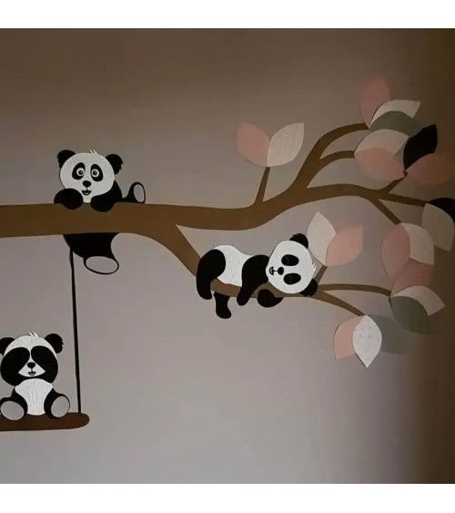 oud groene tak met pandaberen muurdecoratie babykamer.