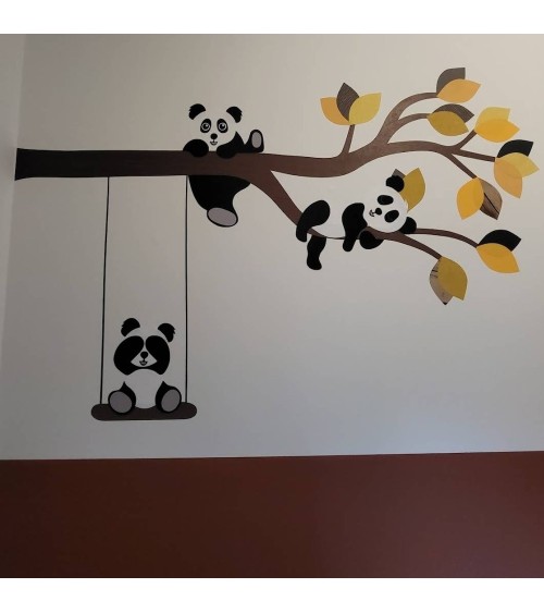 oud groene tak met pandaberen muurdecoratie babykamer.