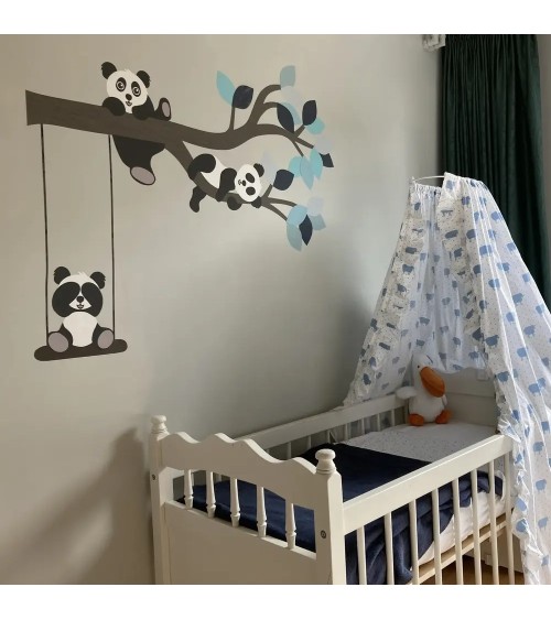 oud groene tak met pandaberen muurdecoratie babykamer.