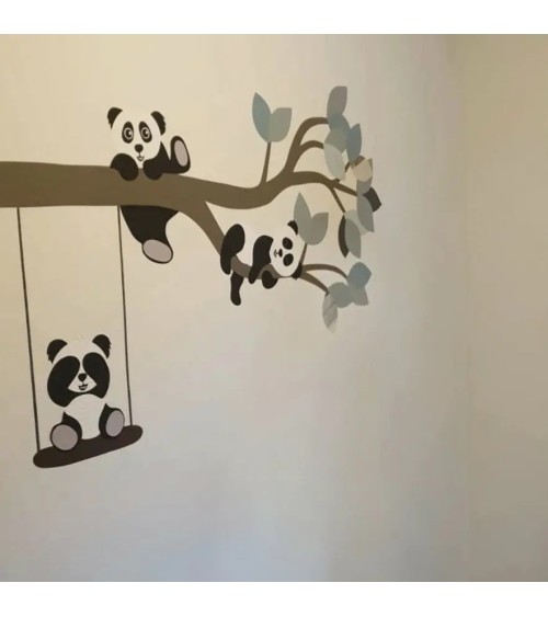 oud groene tak met pandaberen muurdecoratie babykamer.
