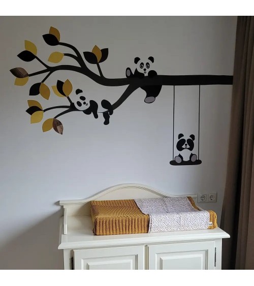 oud groene tak met pandaberen muurdecoratie babykamer.