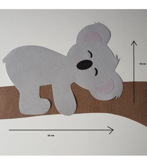 Behangsticker slapend koalabeertje met afmetingen.