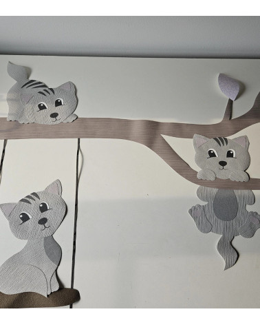 Behangstickers poesjes op een tak.