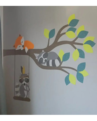 Behangsticker babykamer Bosdieren tak groentinten.