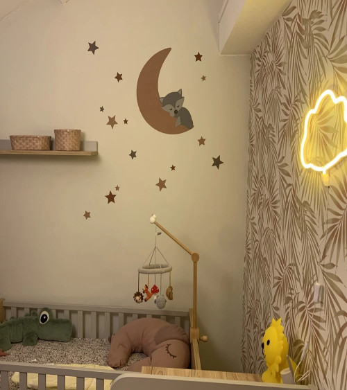 Behangsticker babykamer slapend vosje op de maan roest.