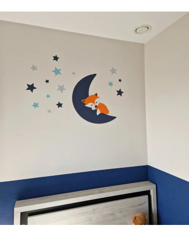 Behangsticker babykamer slapend vosje op de maan blauw.