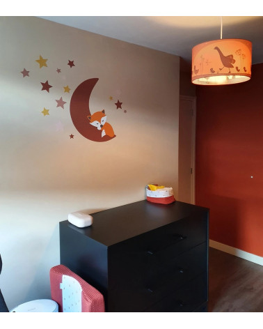 Behangsticker babykamer slapend vosje op de maan roest