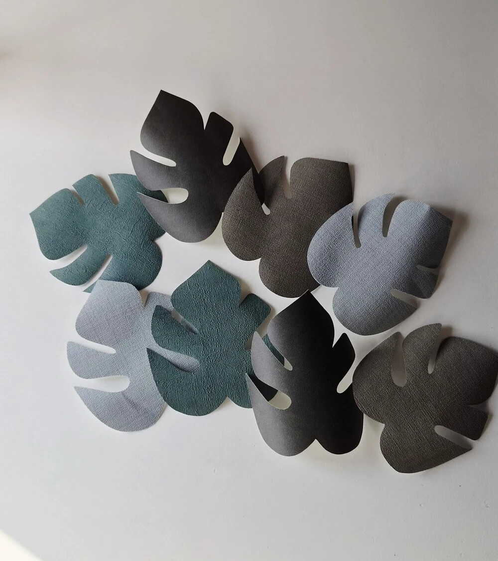 set jungle bladeren donkergroen, grijs en bruin