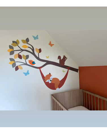 Bosdieren behangsticker kinderkamer met vosje in vrolijke kleuren.