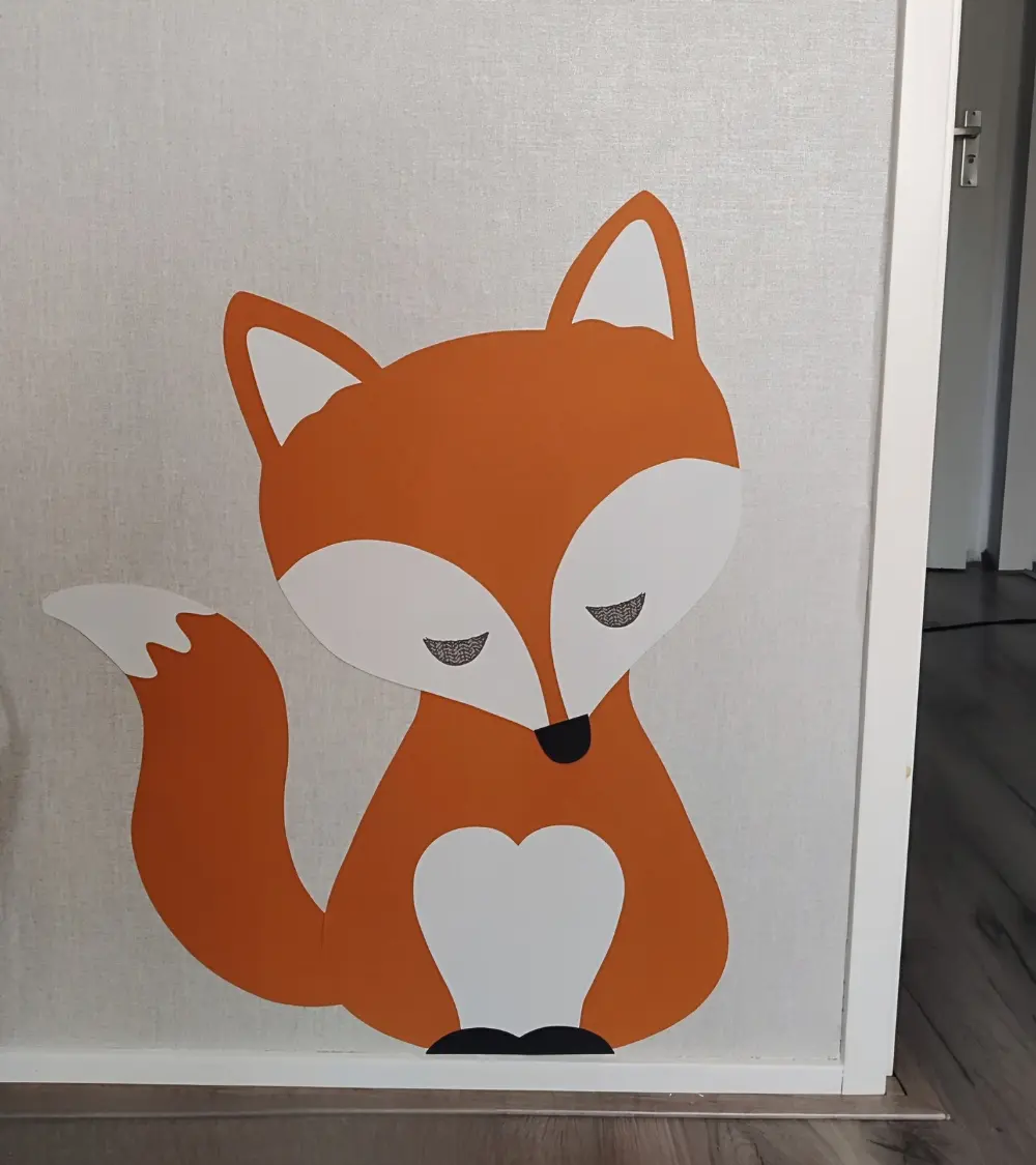 Vos behangsticker kinderkamer met oogjes dicht.