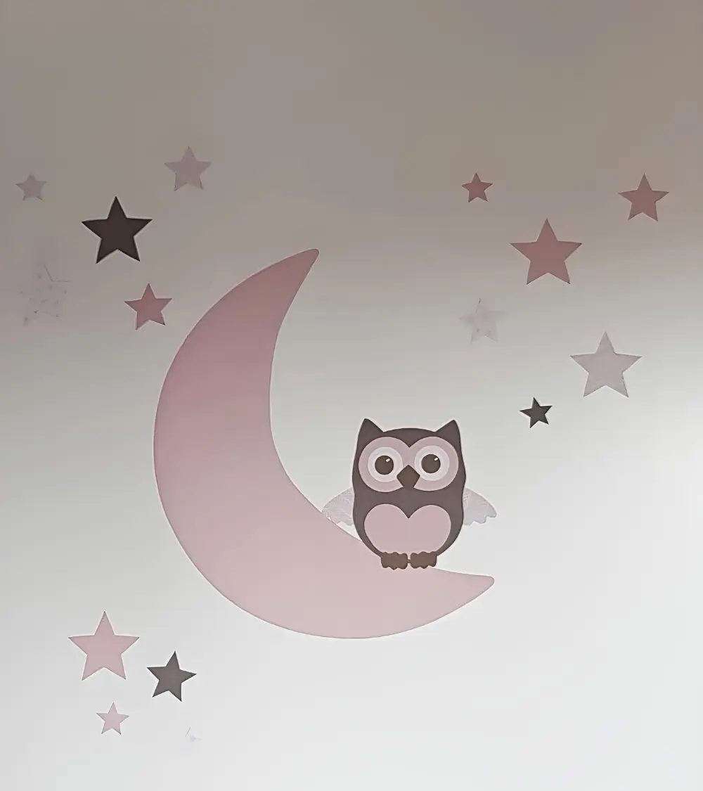 Behang muursticker meisjes babykamer uil op de maan oud roze.