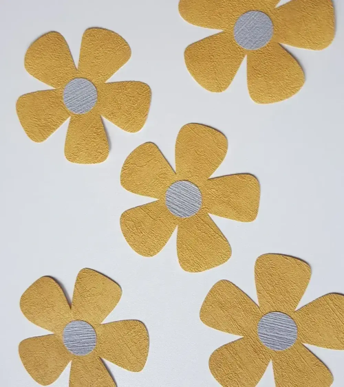 Set bloemen okergeel behang stickers.
