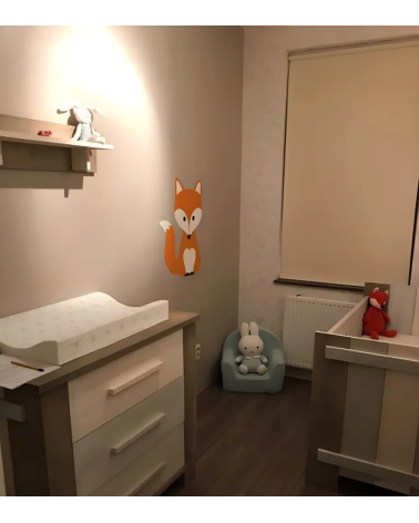 Vos behangsticker babykamer.