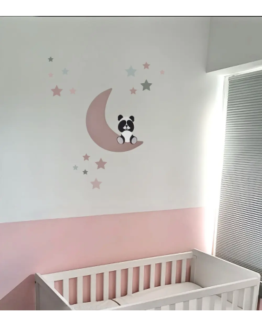 Behangsticker meisjeskamer pandabeer op oud roze maan en sterren in oudroze en oudgroen.