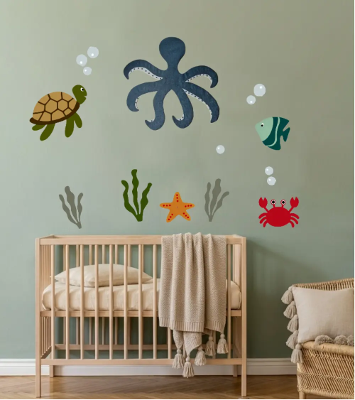 Oceaan muurdecoraties set voor de babykamer met schildpad, octopus en visjes.