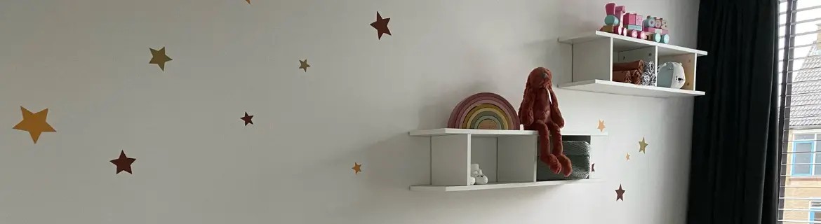 Sterren en wolkjes – behangstickers babykamer | Kidzbrand