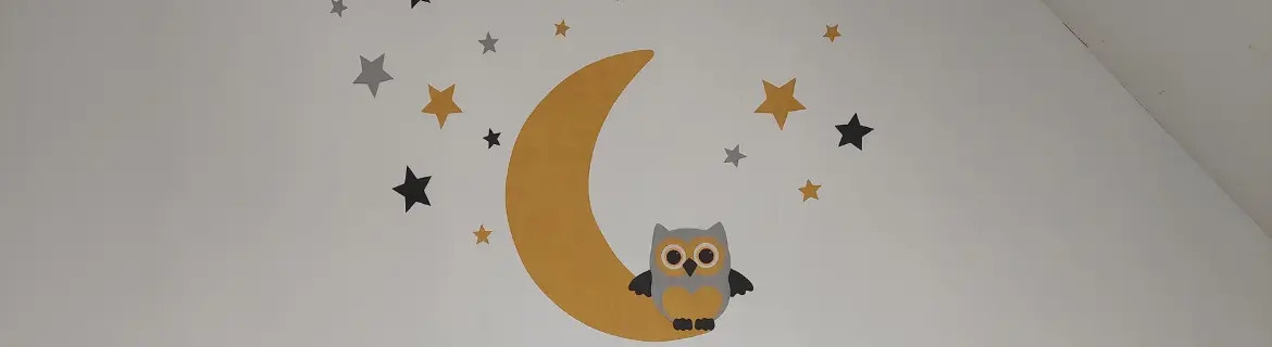 Uilen op de maan behangsticker – rustige muurdecoratie babykamer | Kidzbrand Kinderkamer Decoraties